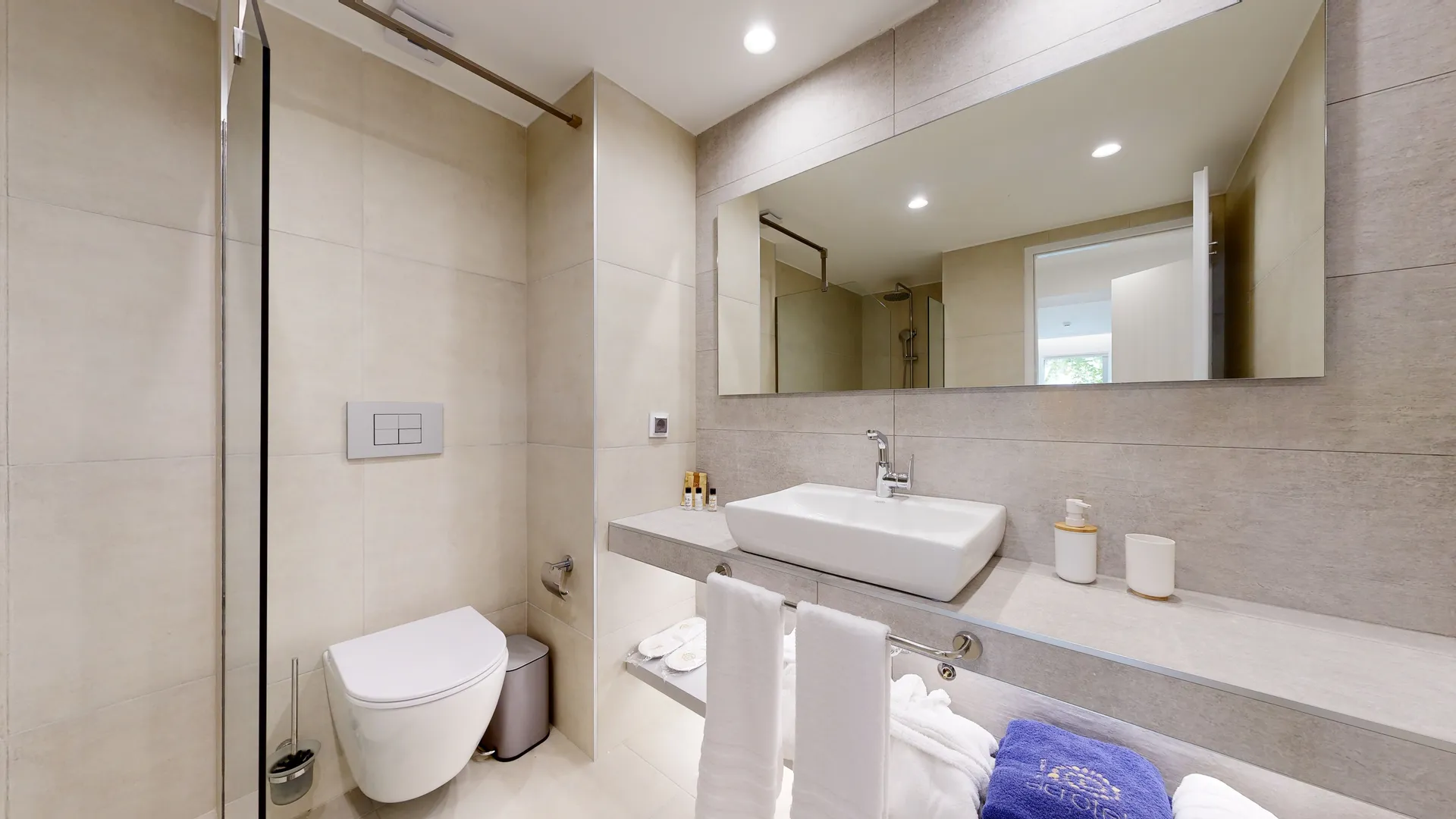 acrotel athena pallas - family suite kupatilo